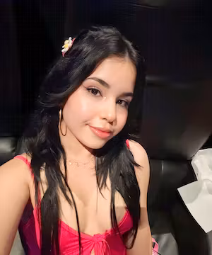 Britney: The TikTok Influencer Spreading Sunshine from Omaha