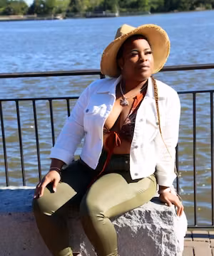 Demetria Williams: Inspiring Millions to Reach Their Dreams!