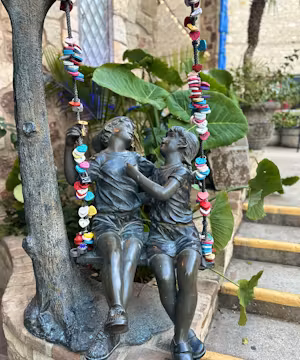 Feruza Jonzokova: Breathing Life into Products through Videography