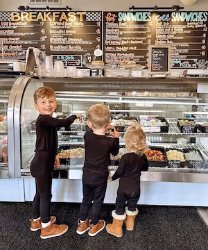 Midwest Mama sharing family, fashion, travel + real life!Sponsored Instagram post from @ashosterhaus