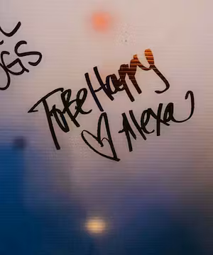 Unique Instagram post by @alexxaaloveee is warm, artsy and true to who I am. I’m my own adventure!