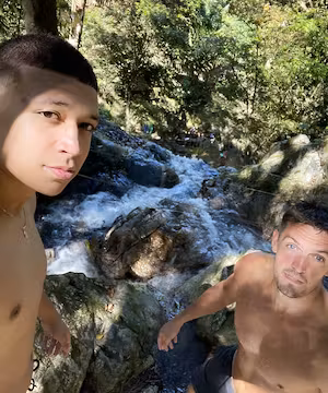 Expert modeling photos