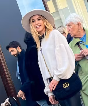 Custom social video ad