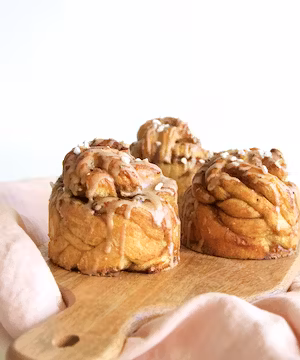 Swiss Delights: Laura's Journey as a Pastry Chef & Food Photographer