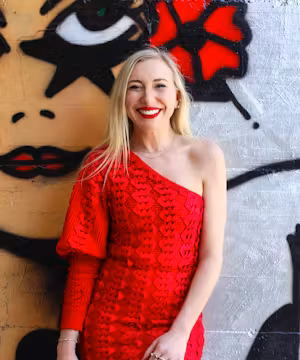 Arianna: Midlife Evolution Maestro and Sustainable Fashion Guru