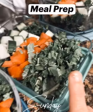 Wendy A. - Your Helpful Foodie Travelling the World for Food, Lifestyle & More!