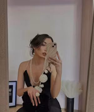 Exploring the Intersection of UGC and Fashion with Iulia Anca