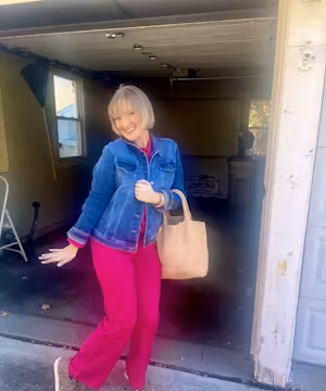 Slone Adkins: Influencer Learns to Love Herself Amidst Cancer Battle