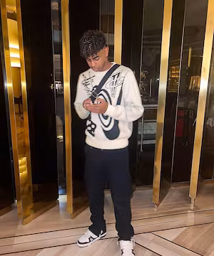 Lamine Yamal: Football fun Spanish and European Story features on the Contact page, about 55,000 views per day disca Barça visca, Catalunya My page is