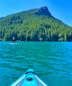 Heena: Hiking, Kayaking, Lifestyle, and Outdoor Enthusiast