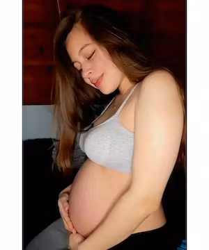 A model and a mom @Andreinapacheco_