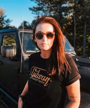 Singer/songwriter @terahlynnofficial - Recording Artist & Owner Of Bridge Music Magazine