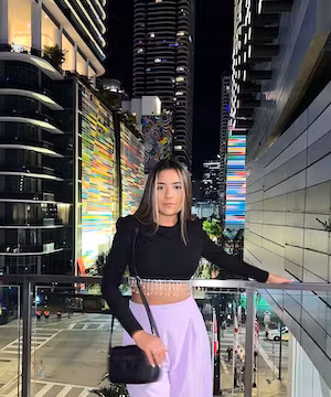 Unique Instagram Reel from @Anaisygp focused on the world of fashion creating a very nice community