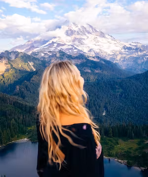 Original Instagram Reel from @itsloganmarie with engaging and beautiful backgrounds from the PNW