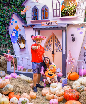 Claudia Caminero: Vibrant Latina Influencer Lighting Up Miami