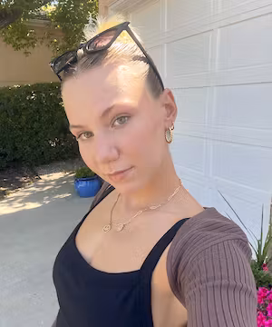 Ava Mabel: Empowering Lives, One Post at a Time