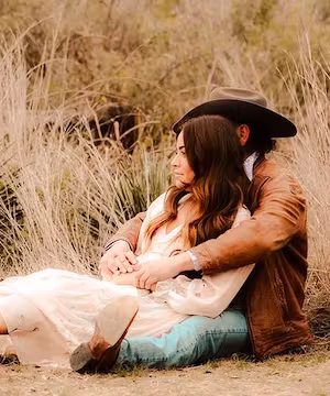 Unique Instagram post by @alexxaaloveee is warm, artsy and true to who I am. I’m my own adventure!