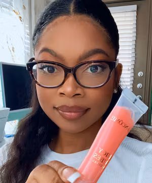 Meet Realritalynn: A Dazzling Diva of Digital Content!