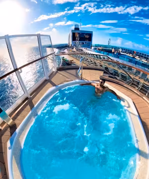 Creating stunning travel and cruises content!