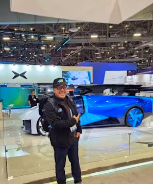 Jonathan Moreira: Mastering Tech and Inspiring Lives!