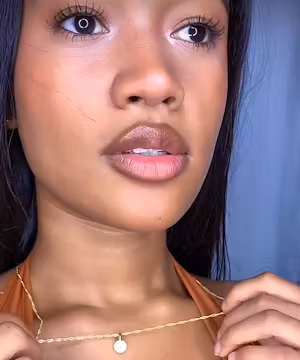 Yamelis Vidal: Unveiling Beauty and Fashion in Authentic Style