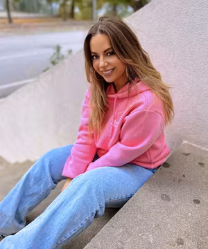 Custom Instagram post by @joanacatarina__26