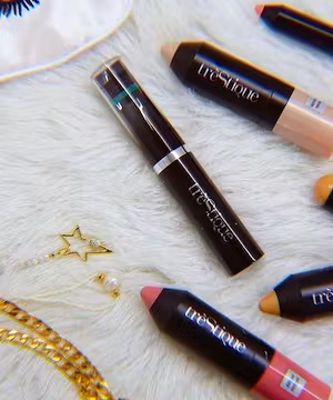 Creative modeling photos from @marremusic