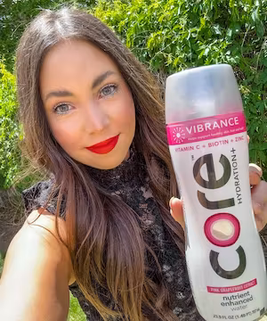 Meet Susie Colacchio, a petite style animal lover who loves to share her passion with her followers!