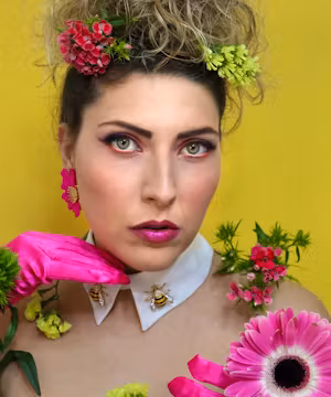 Francesca Iannello: Transforming Beauty, One Brush Stroke at a Time