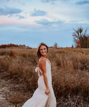 Meet Samantha Keim: a mom, fitness enthusiast, and nature lover who helps others with body image, anxiety