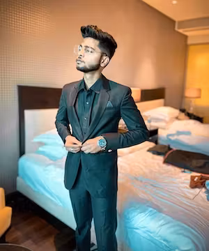 High quality modeling photos from @Zain_mirza_09