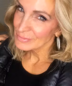 I help ladies over 50 feel vibrant and sexy