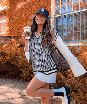 Sponsored Instagram post by @fawnsiri D