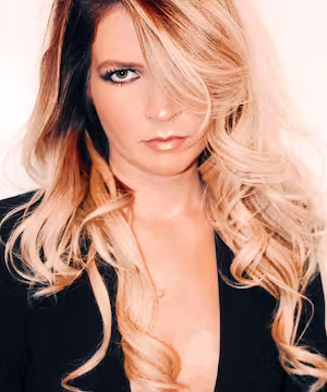 Empowering Life Coach and Globe-Trotting Influencer, Nina Haaskivi