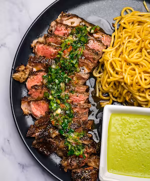 Trang Chung: The Maestro of Mouthwatering Food Videography