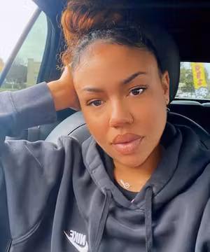 Custom Instagram post from @nic0lemelissa