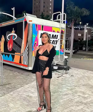 Unique Instagram Reel from @Anaisygp focused on the world of fashion creating a very nice community