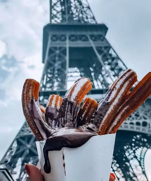 Foodie content creator @laizahill