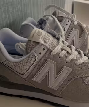 Meet Kenna Layne : TikTok's content creator