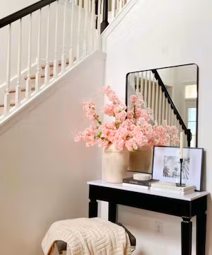 Welcome to Cindy Pichardo's world of home, organization, and fun DIYs!