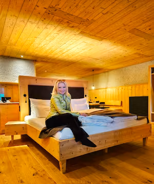 Sponsored Instagram post by @hamiczech