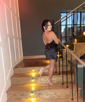 Unique Instagram post from New Yorker @iamcheska_