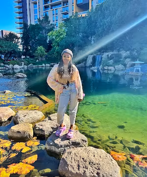 Sponsored Instagram post from verified influencer @Brosiaaa