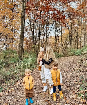Midwest Mama sharing family, fashion, travel + real life!Sponsored Instagram post from @ashosterhaus