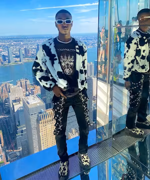 Fashion modeling by @taytay.galore