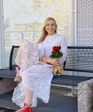 Arianna: Midlife Evolution Maestro and Sustainable Fashion Guru