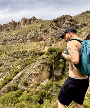 Benjamin Maguire: Jetsetter Actor and Chic Designer with a Fitness Flair