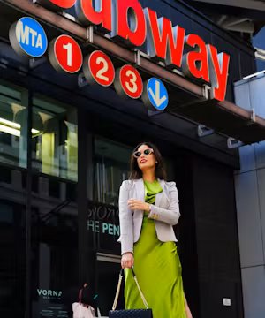 Lorena Levy: The Queen of Ageless Style and Bold Beauty