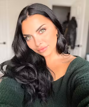 Original Instagram post from @Rave.skye