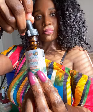 Linabia Ward: Brightening Up Social Media with Positive Vibes!